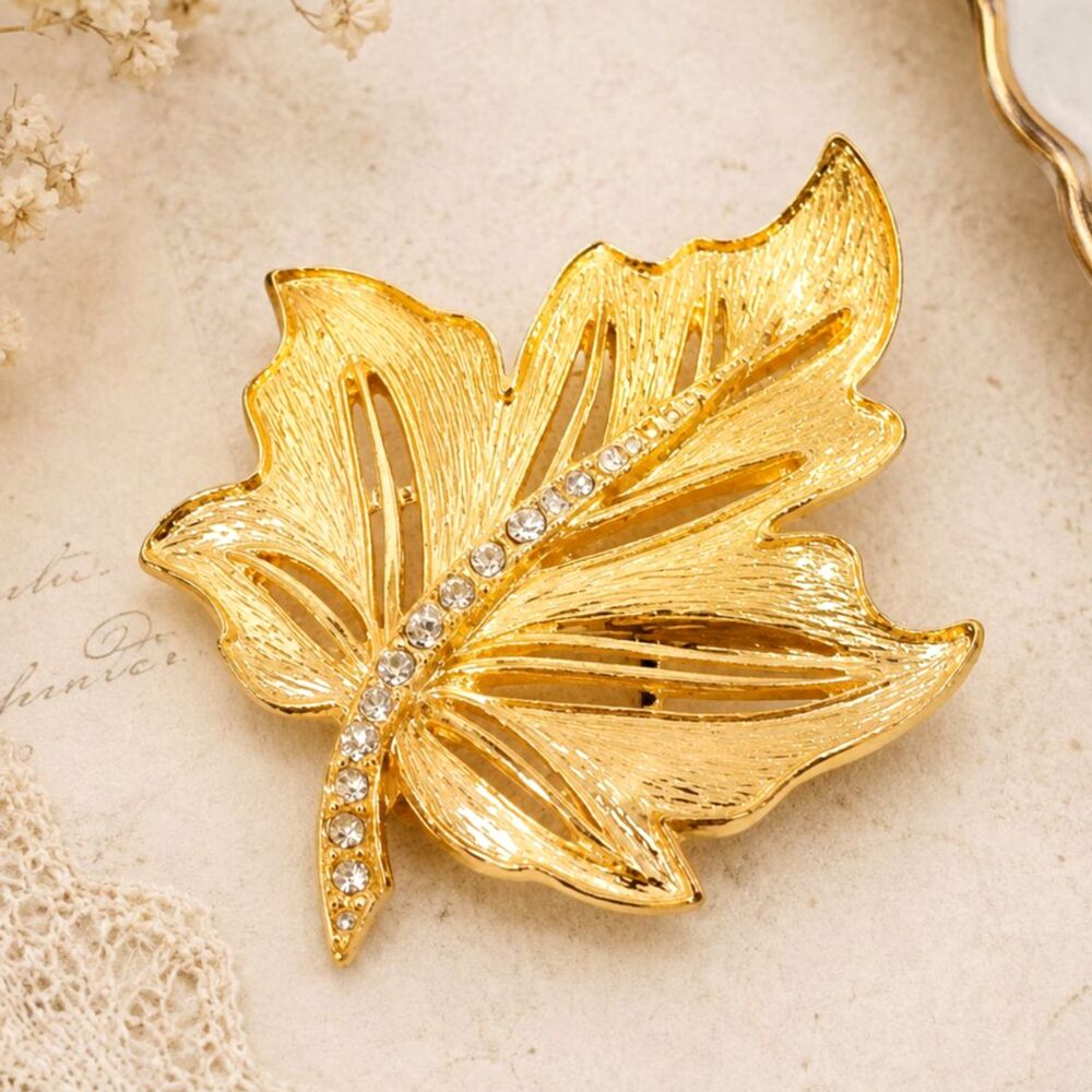 Vintage Gold Tone Rhinestone Maple Leaf Brooch